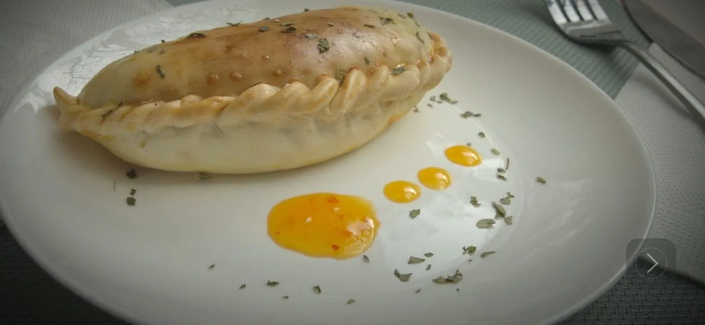 Empanadas (Pollo o Carne)